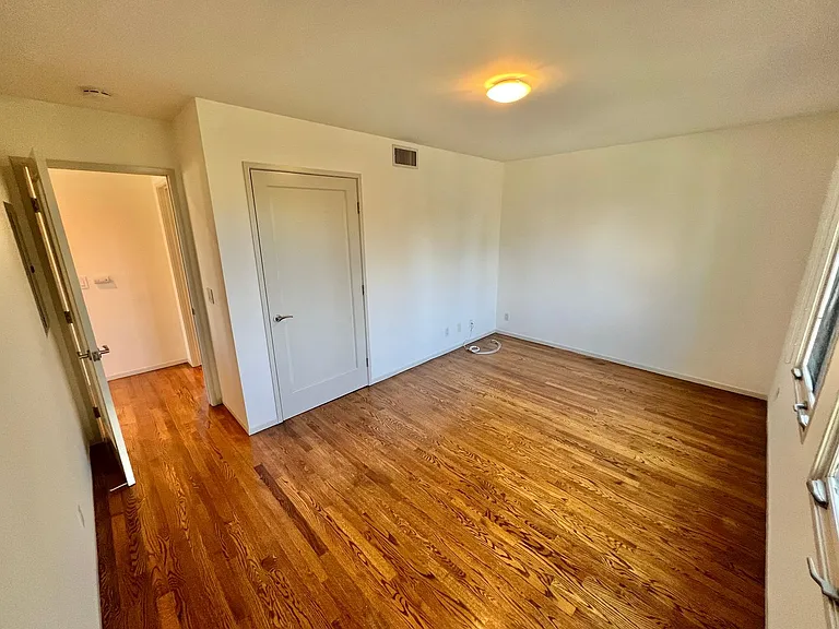 Spacious 3BR Bluff Heights Home | Gated Yard, Garage & Modern Upgrades — Photo 25