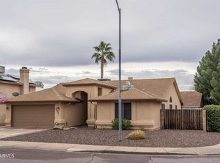 4221 W Chama Dr, Glendale, AZ 85310
