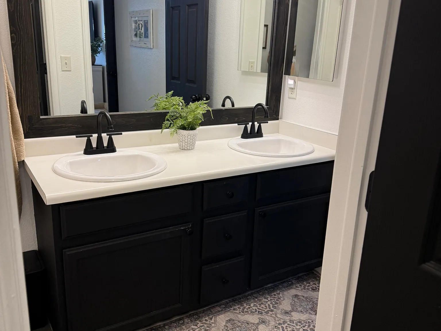 2 bed, 1798 sqft, $2,400 — Photo 4