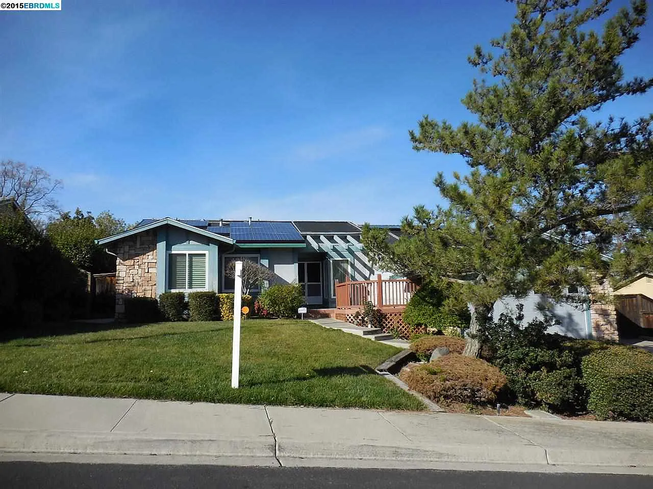 2408 Candlestick Dr photo 1