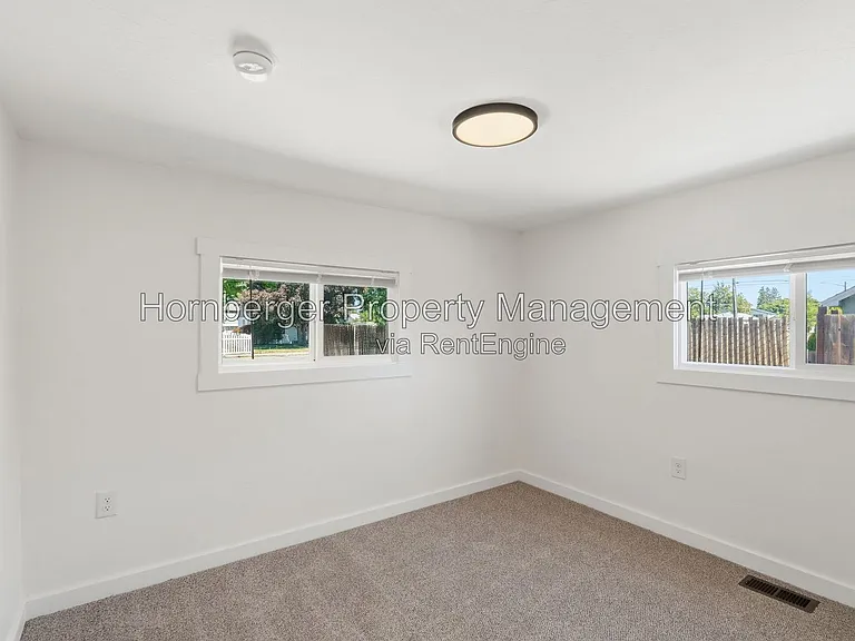 1111 W Central Ave — Photo 9