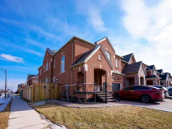 440 Downes Jackson Hts, Milton, ON