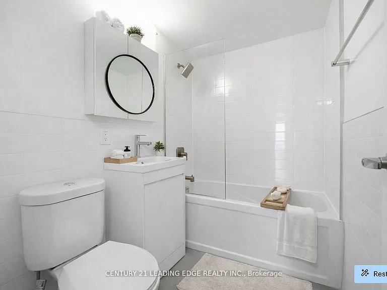 103 Avenue Rd #501 — Photo 9