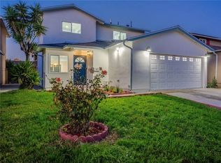 933 E Meadbrook St, Carson, CA 90746