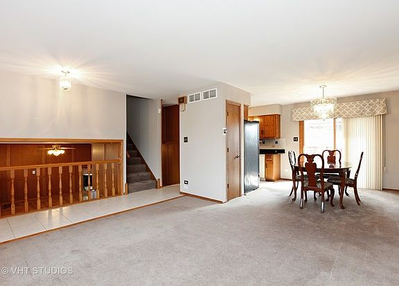 3rd image of 16905 Hilltop Ave