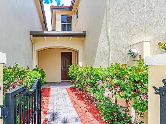 4th image of 22808 SW 89th Path