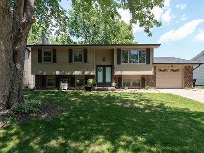 3102 E Washington St, Bloomington, IL, 61704