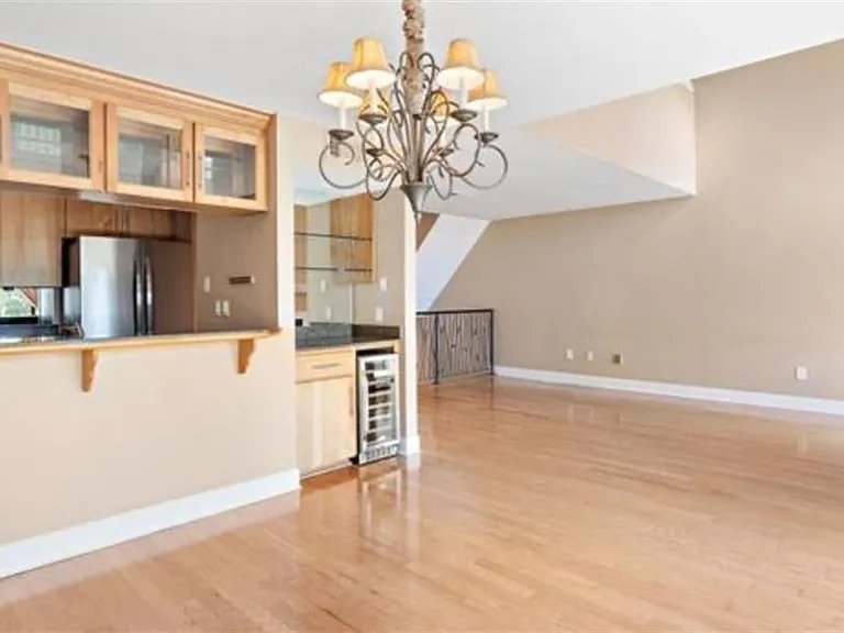 404 Tchefuncte Oaks Dr #404 — Photo 5