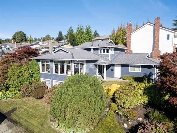 1316 Honeysuckle Ln, Coquitlam, BC V3E 2H9
