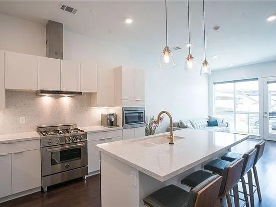207 W Johanna St #105 — Photo 22