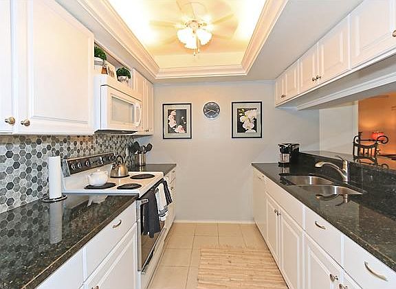 2nd image of 4161 Ashcroft Ct Unit 213