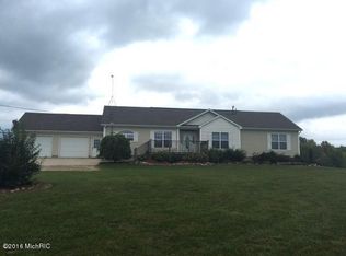 1102 155th Ave, Hersey, MI 49639