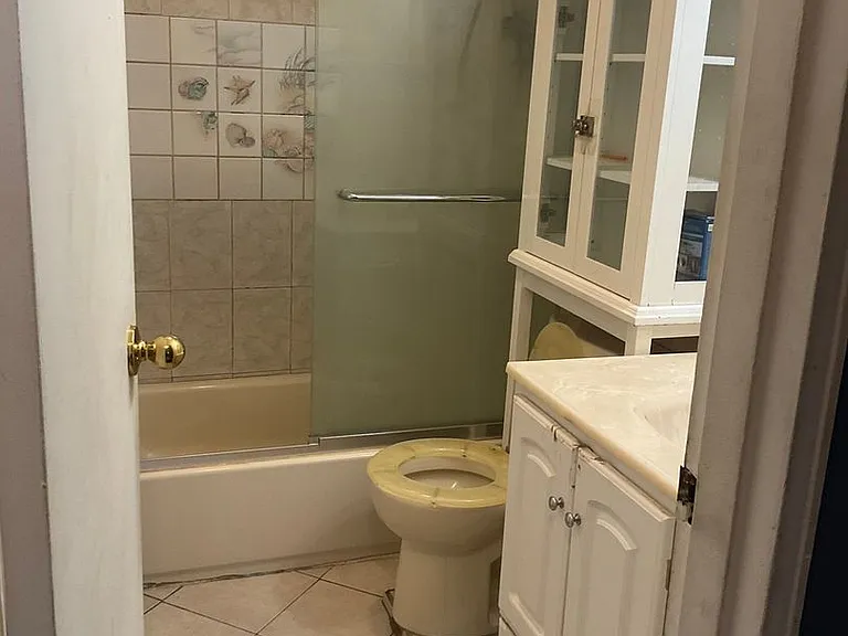 1548 Islip Ave #2 — Photo 9