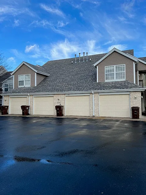 2 bed, 1320 sqft, $1,500 — Photo 1