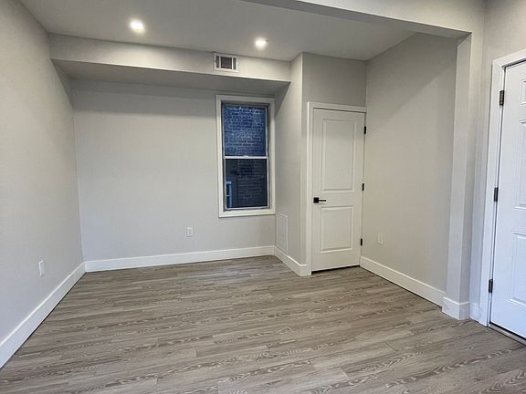 4th image of 86 Wallis Ave #2B