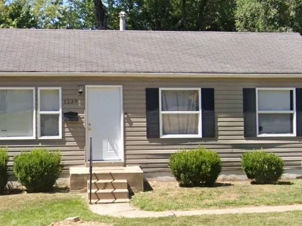 1239 Laire Dr, Saint Louis, MO 63137