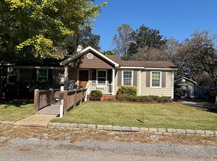 10 Hathaway Rd S, Mobile, AL 36608