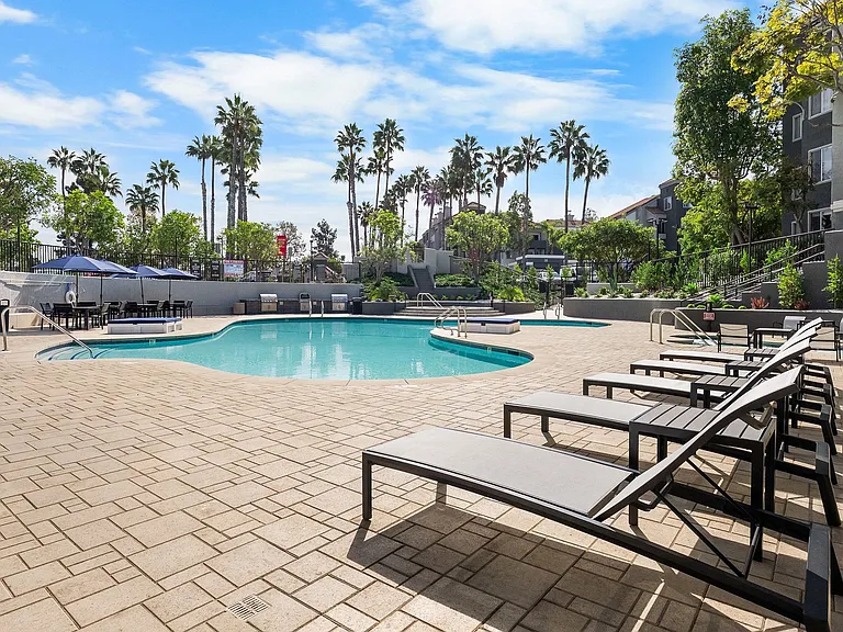 The Grand Costa Mesa — Photo 20