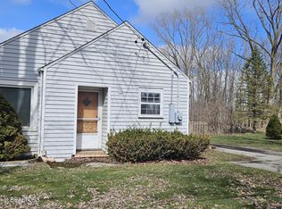 3220 W Miller Rd, Lansing, MI 48911