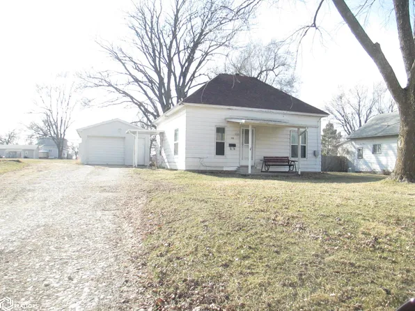 713 N 13th St, Chariton, IA 50049