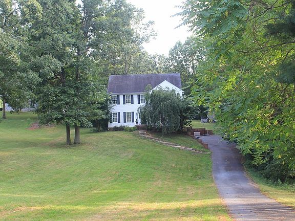 2nd image of 109 Casaloma Dr