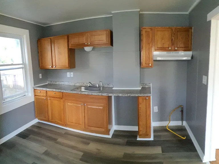 215-217 W Main St — Photo 4