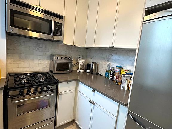 5th image of 61 E 77th St APT 7E