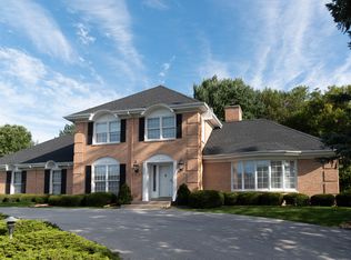 15320 Santa Maria Dr, Brookfield, WI 53005