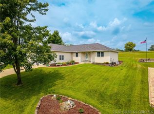 104 Bogey Ln, Gravois Mills, MO 65037