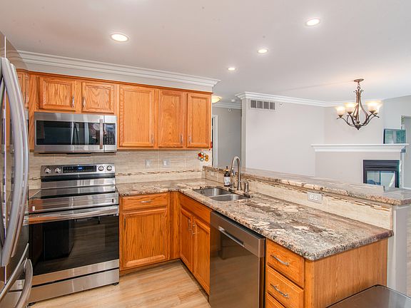 5th image of 5101 Tamara Cir