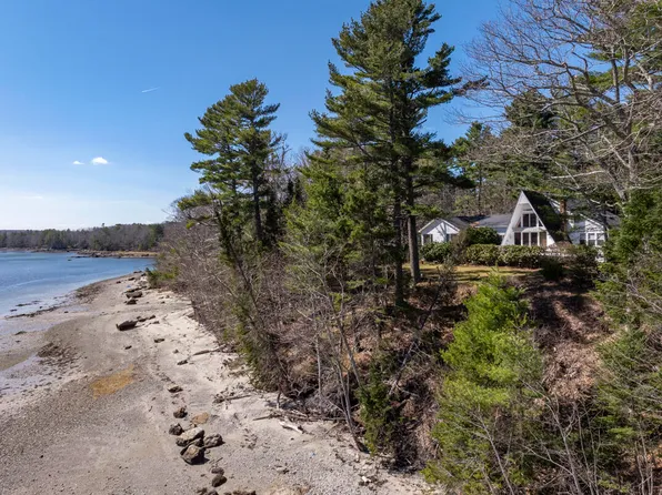 1084 Surry Road, Surry, ME 04684