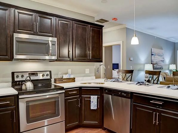 92 N Main St #B-108