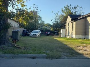 11 Norton Street, Savannah, GA 31415