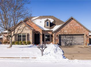 6410 S 35th St, Rogers, AR 72758