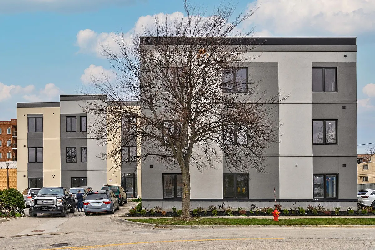 Building Photo - 1300 Jefferson St #15