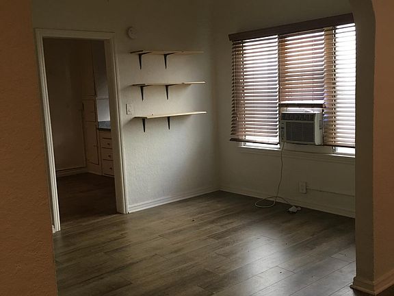Middle Room