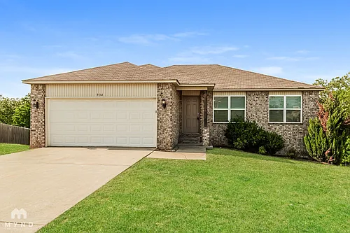 934 Pinehurst Loop Photo 1