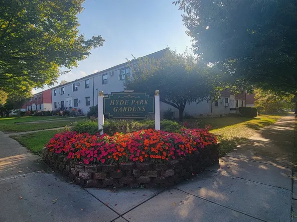 69-40 138th St #B, Flushing, NY 11367