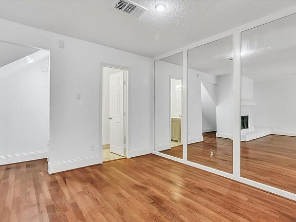 4th image of 2379 Briarwest Blvd Unit 101