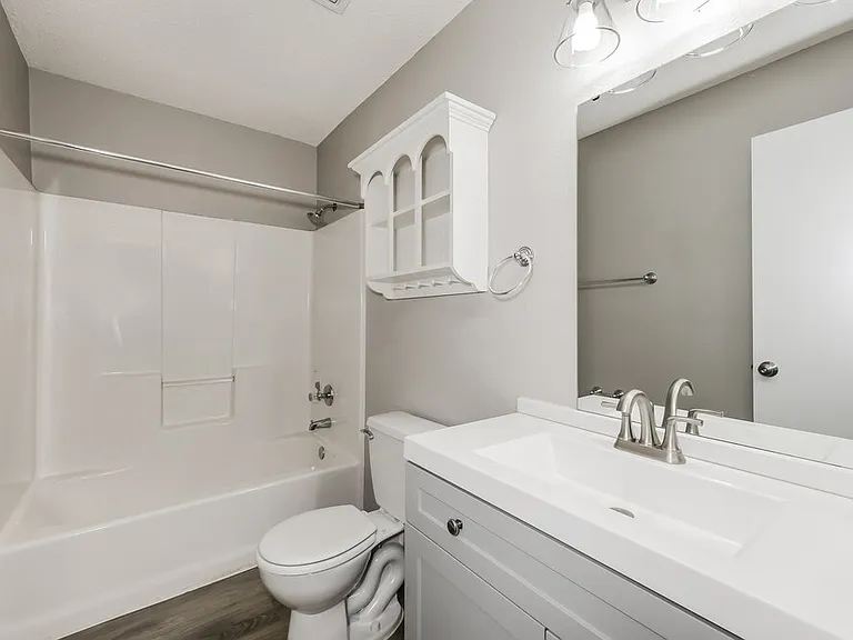 706 Langford Dr — Photo 11