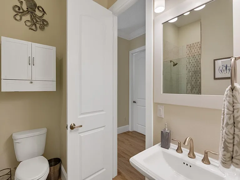 2010 Bridgepointe Cir #102 — Photo 15