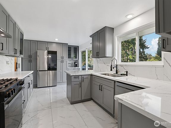 3rd image of 5603 81st Street E