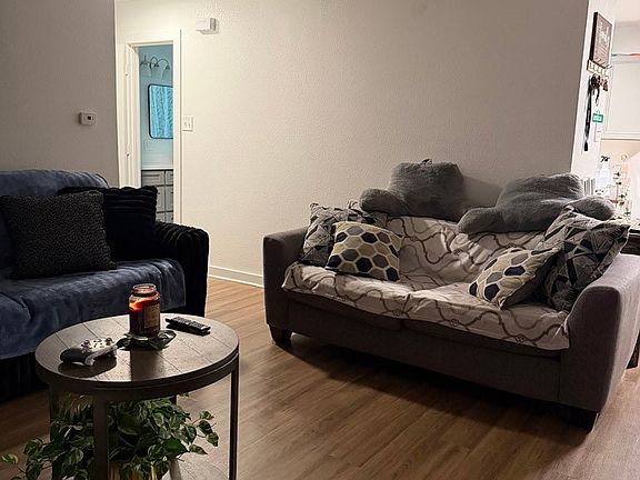 2nd image of 105 Faye St #A & B