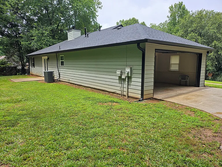 1151 Hunter Trl — Photo 21