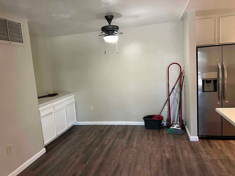 520 Myrtlewood Ct #2 — Photo 14