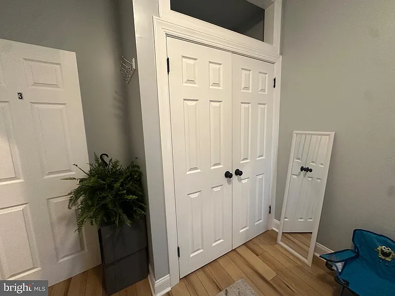2512 Nicholas St — Photo 14