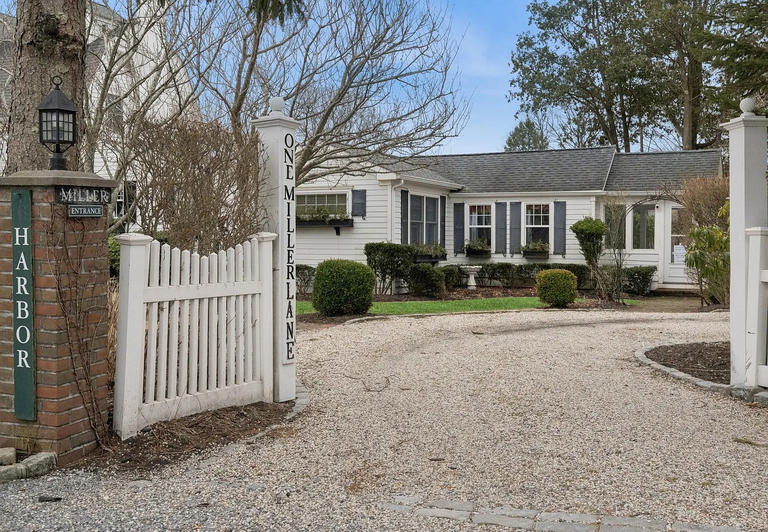 Welcome to your very own pied-a-terre cottage! — Photo 4
