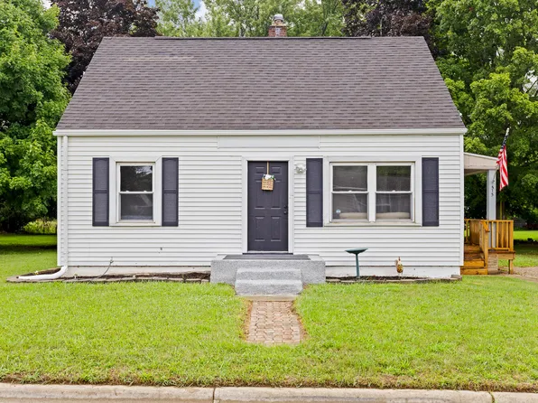 515 E Russell Rd, Tecumseh, MI 49286