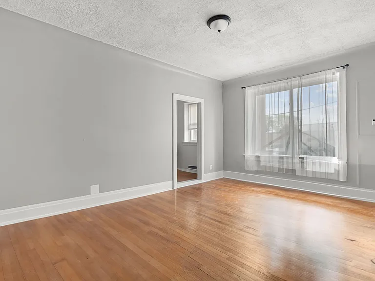 Palmer Lofts Apartments — Photo 13