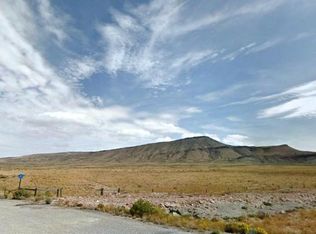 497 Buzzard Rd, Rawlins, WY 82301